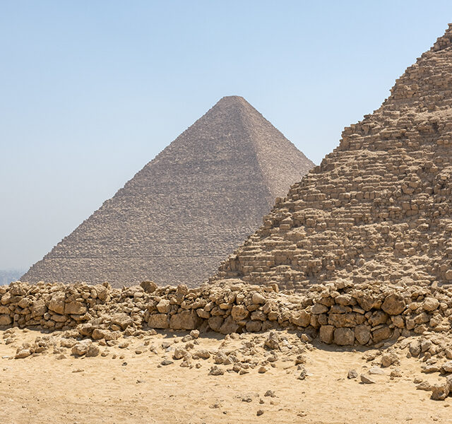 Piramidy w Gizie